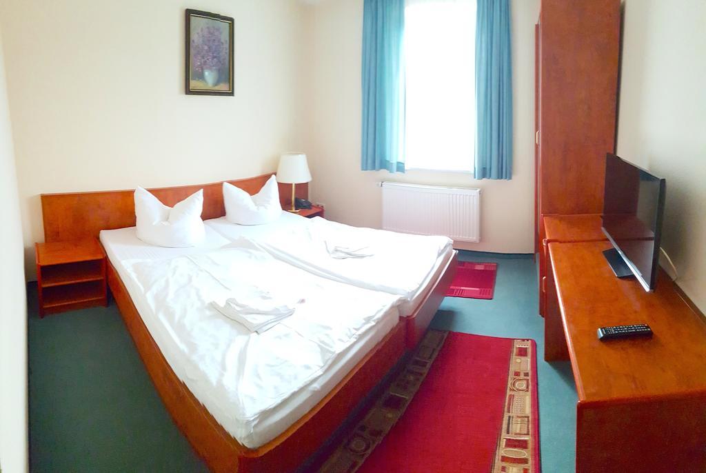 Pension Mesogios Бад-Доберан Номер фото